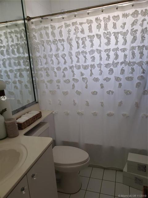 3287 W 73rd Ter, Hialeah, FL 33018 photo 6