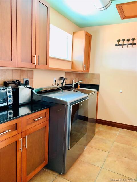 8564 NW 165th St, Miami Lakes, FL 33016 photo 17