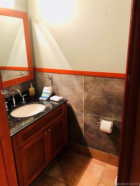 8564 NW 165th St, Miami Lakes, FL 33016 photo 23