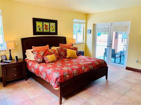 8564 NW 165th St, Miami Lakes, FL 33016 photo 18