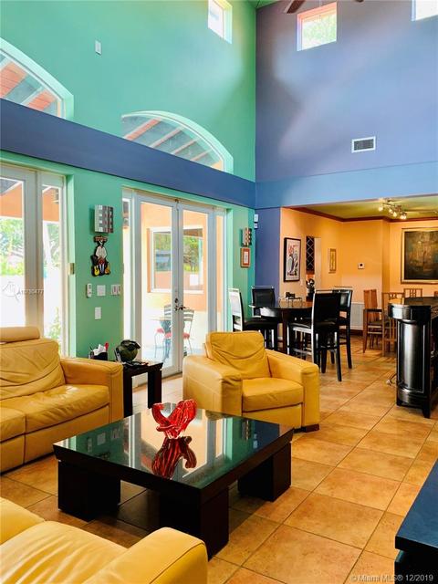 8564 NW 165th St, Miami Lakes, FL 33016 photo 9