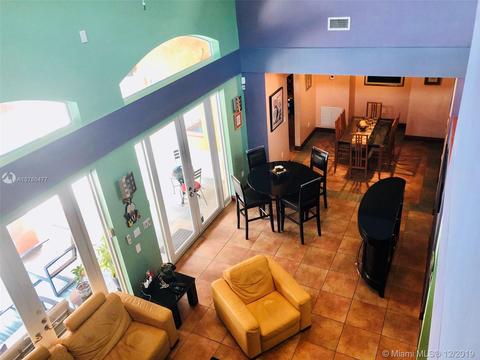 8564 NW 165th St, Miami Lakes, FL 33016 photo 7