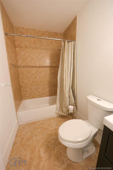 3480 E 9th Ct, Hialeah, FL 33013 photo 28