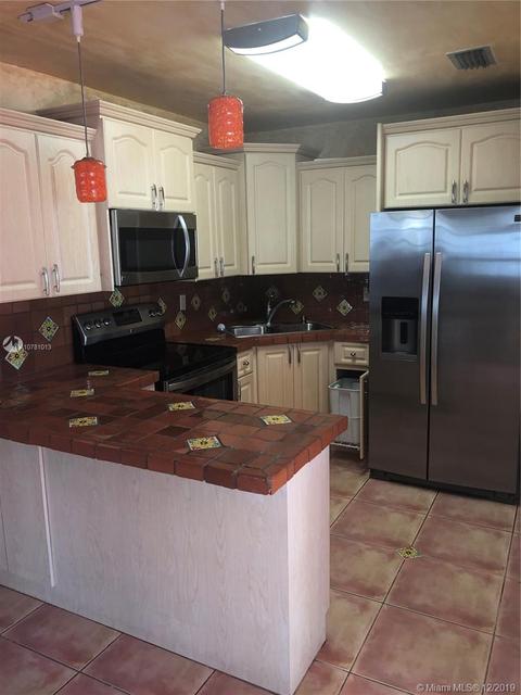 3420 E 8th Ln, Hialeah, FL 33013 photo 4