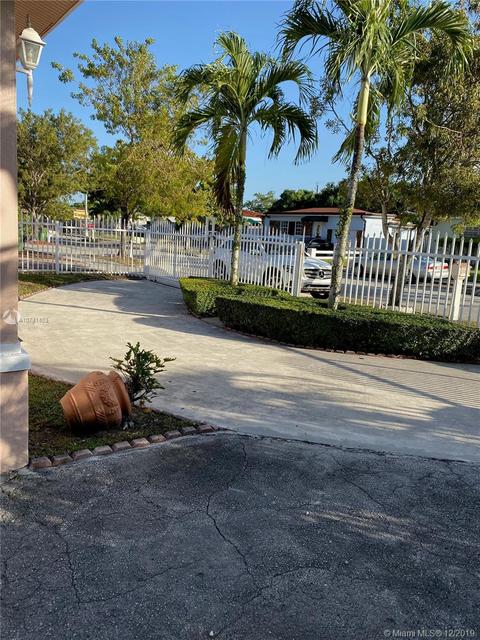 521 E 60th St, Hialeah, FL 33013 photo 3