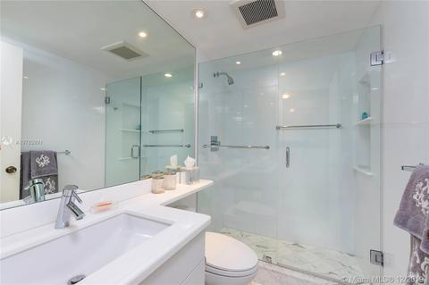 Undisclosed, Key Biscayne, FL 33149 photo 13