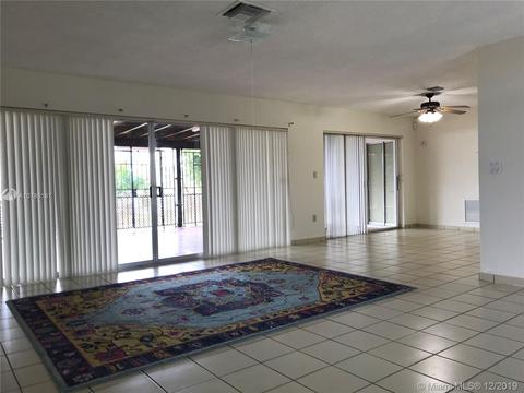 4666 W 6th Ave, Hialeah, FL 33012 photo 11