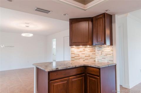 4800 18th C S, Naples, FL 34116 photo 5