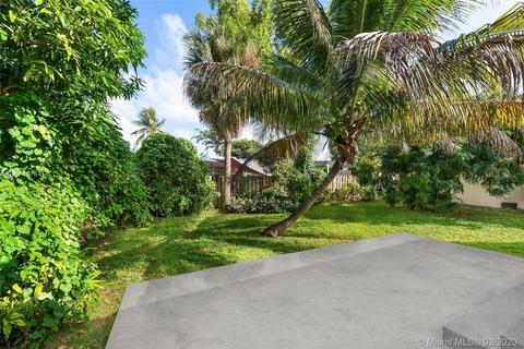 8911 Hawthorne Ave, Surfside, FL 33154 photo 22
