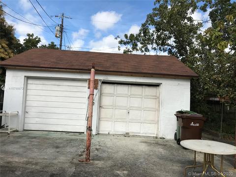 647 E 30th St, Hialeah, FL 33013 photo 4