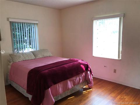 647 E 30th St, Hialeah, FL 33013 photo 11