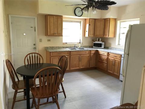 647 E 30th St, Hialeah, FL 33013 photo 9