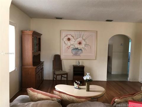 647 E 30th St, Hialeah, FL 33013 photo 7