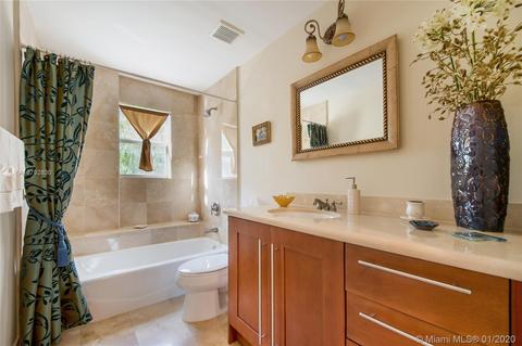 118 Zamora Ave #202, Coral Gables, FL 33134 photo 9