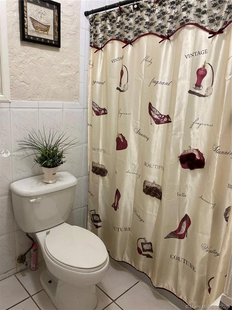 460 E 23rd St #215, Hialeah, FL 33013 photo 24