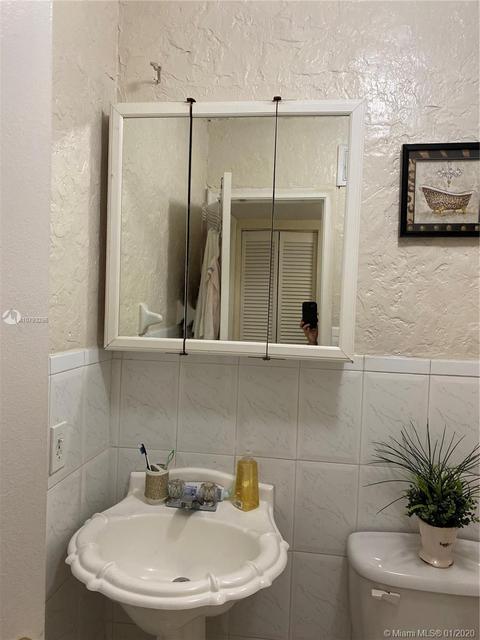 460 E 23rd St #215, Hialeah, FL 33013 photo 25