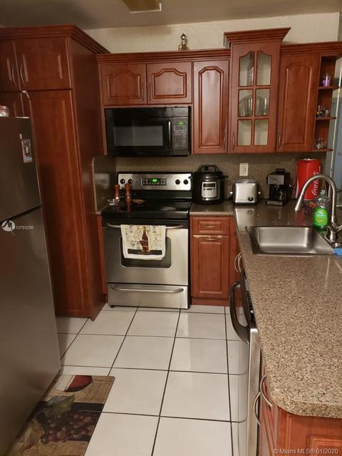 460 E 23rd St #215, Hialeah, FL 33013 photo 6