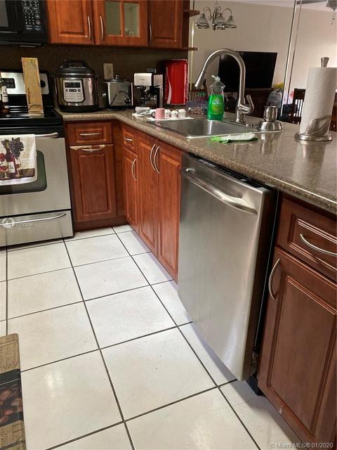 460 E 23rd St #215, Hialeah, FL 33013 photo 9
