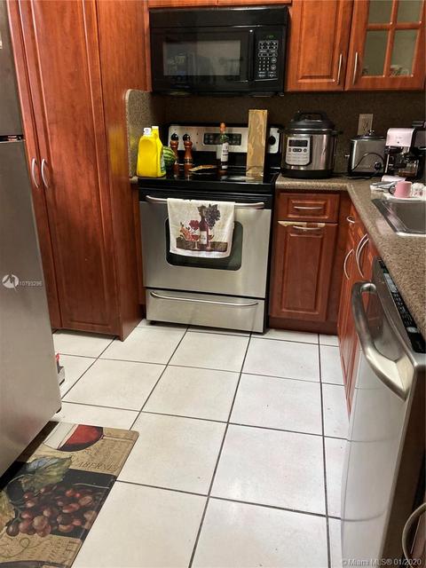460 E 23rd St #215, Hialeah, FL 33013 photo 10