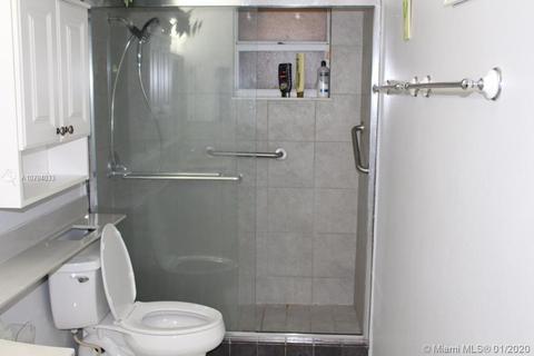 2730 W 73rd Pl, Hialeah, FL 33016 photo 18