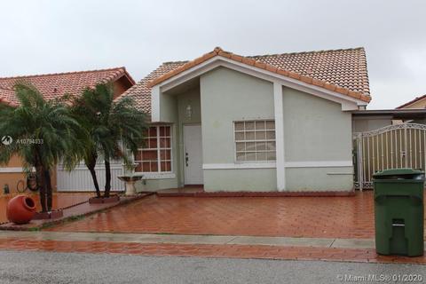 2730 W 73rd Pl, Hialeah, FL 33016 photo 1