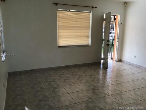 845 Codadad St, Opa Locka, FL 33054 photo 9