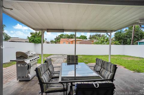 662 SE 8th St, Hialeah, FL 33010 photo 11