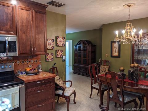 618 Minorca Ave, Coral Gables, FL 33134 photo 9