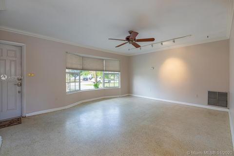 Undisclosed, Hialeah, FL 33014 photo 3