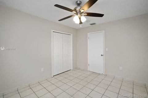 400 E 53rd St, Hialeah, FL 33013 photo 8