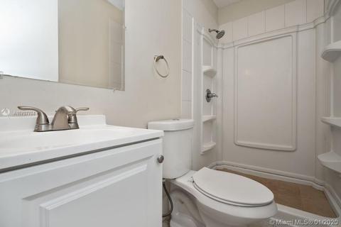 400 E 53rd St, Hialeah, FL 33013 photo 16