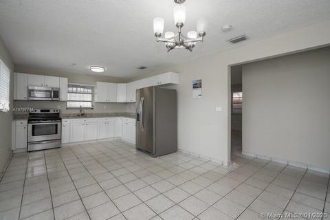 400 E 53rd St, Hialeah, FL 33013 photo 6