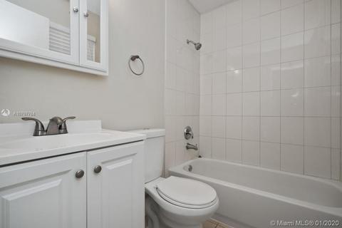 400 E 53rd St, Hialeah, FL 33013 photo 10