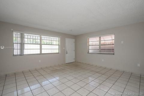 400 E 53rd St, Hialeah, FL 33013 photo 3