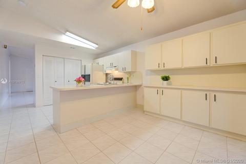 3147 W 69th Pl, Hialeah, FL 33018 photo 18