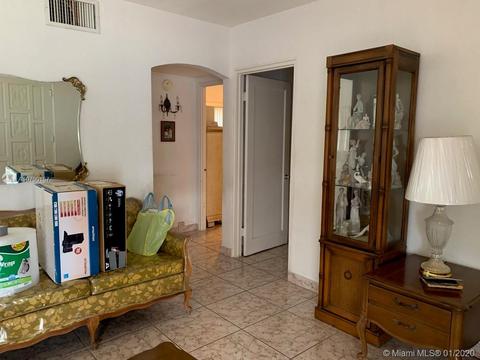 821 E 13th St, Hialeah, FL 33010 photo 2
