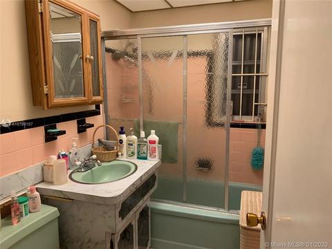 821 E 13th St, Hialeah, FL 33010 photo 10