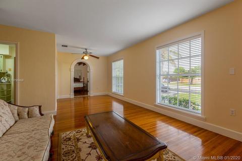 320 E 59th St, Hialeah, FL 33013 photo 6