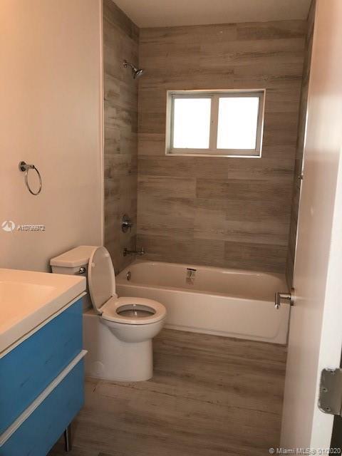 2115 NE 170th St, North Miami Beach, FL 33162 photo 10