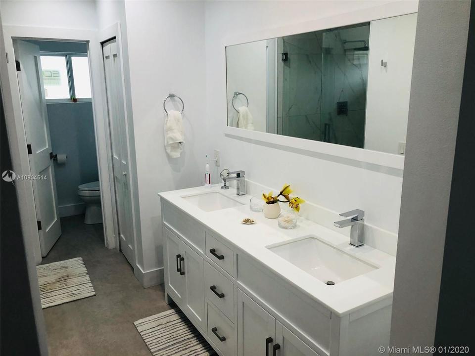  Undisclosed, Miami, FL 33165 photo 16