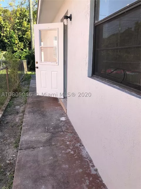 3405 W 13th Ave, Hialeah, FL 33012 photo 29