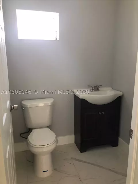 3405 W 13th Ave, Hialeah, FL 33012 photo 23