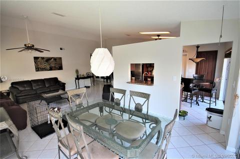 19159 NW 77th Pl, Hialeah, FL 33015 photo 20