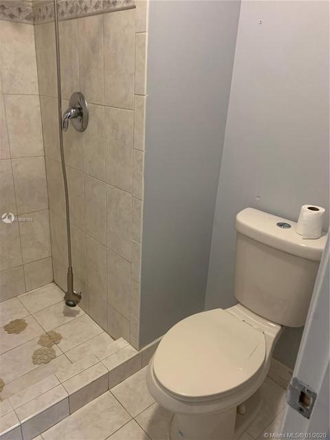 8315 Balgowan Rd, Miami Lakes, FL 33016 photo 15