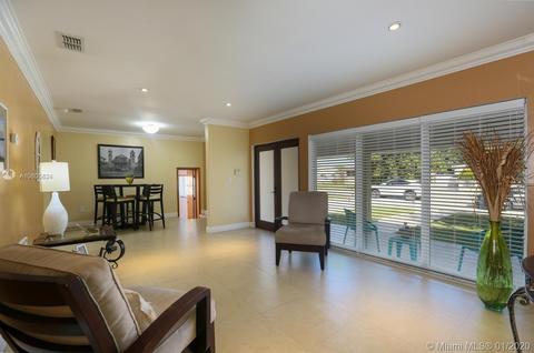 330 W 54 St, Hialeah, FL 33012 photo 3