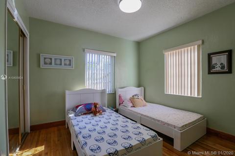330 W 54 St, Hialeah, FL 33012 photo 18