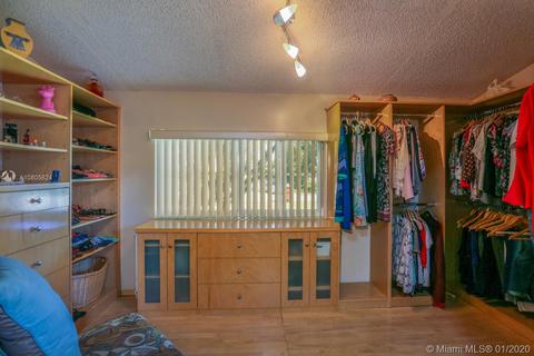 330 W 54 St, Hialeah, FL 33012 photo 13