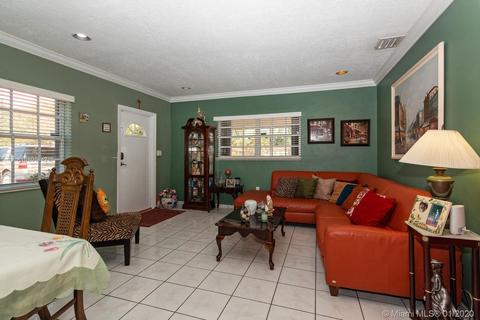 330 E 57th St, Hialeah, FL 33013 photo 5