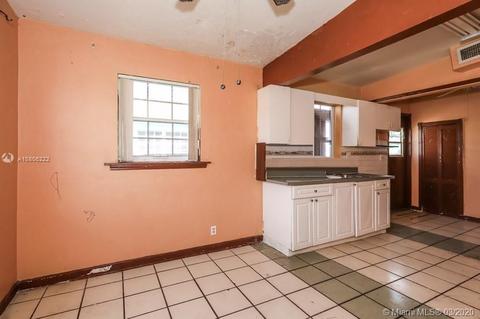 528 E 10th St, Hialeah, FL 33010 photo 10