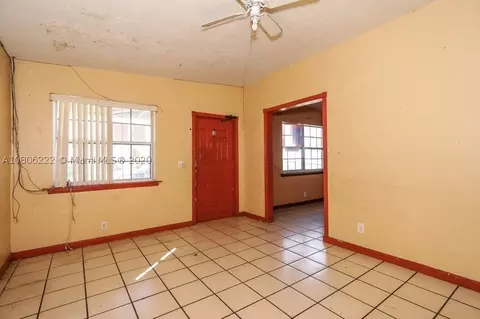 528 E 10th St, Hialeah, FL 33010 photo 8